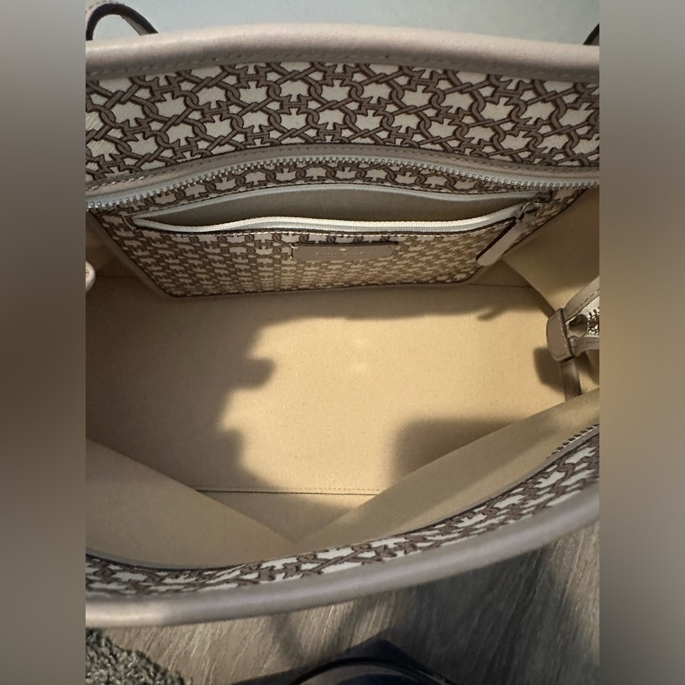 Kate Spade Spade Link large tote with matching large wallet - Picture 8 of 11